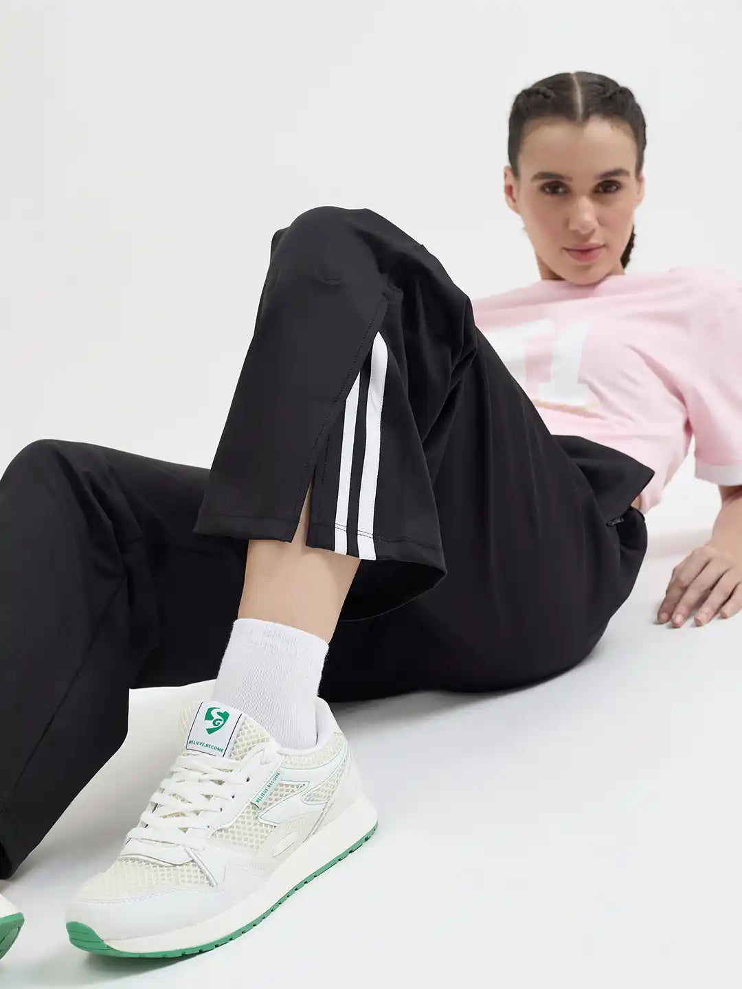 SG H1WTP83461 Women Black Track Pant