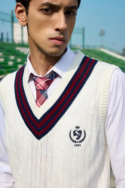 Signature Sleeveless Pullover (Maroon)