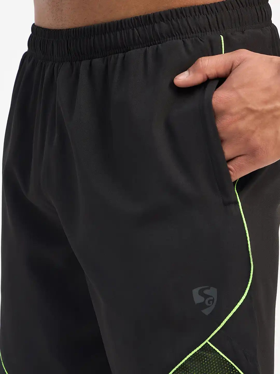 SG H2MS83931 Men Black Shorts