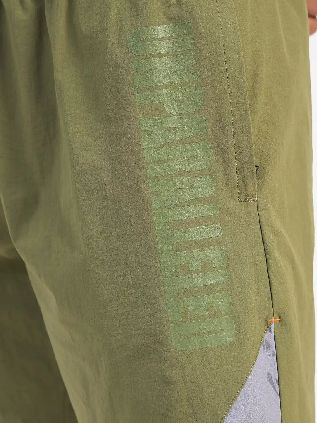 SG H1MS83941 Men Dry Leaf Shorts