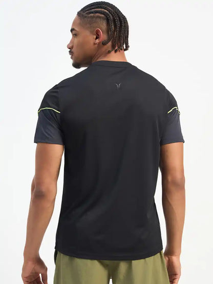 SG H1MT83742 Men Black T-Shirt