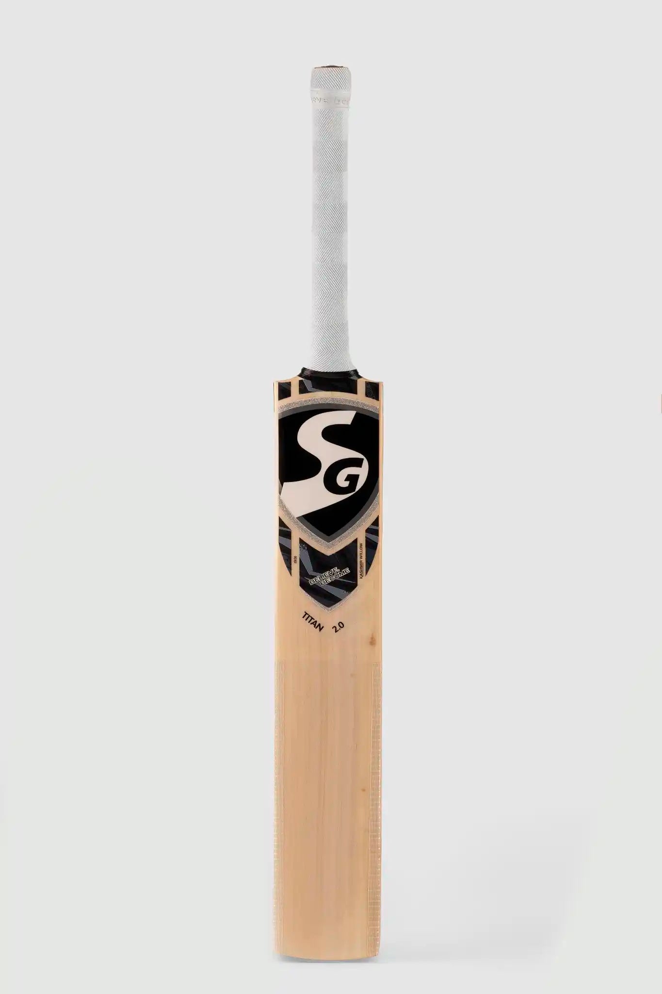 SG Titan 2.0 Kashmir Willow Bat
