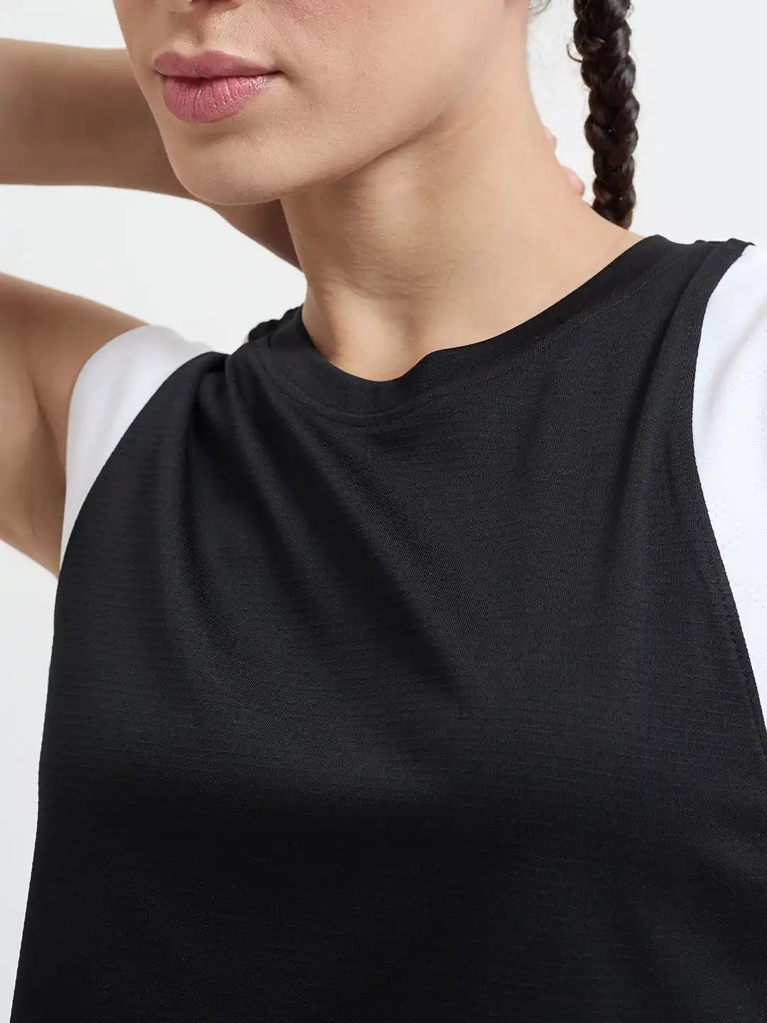 SG H1WV83082 Women Jet Black T-Vest